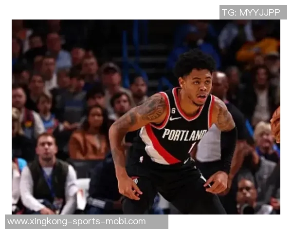 安芬尼西蒙斯谈球员身份对观看比赛的影响与感悟